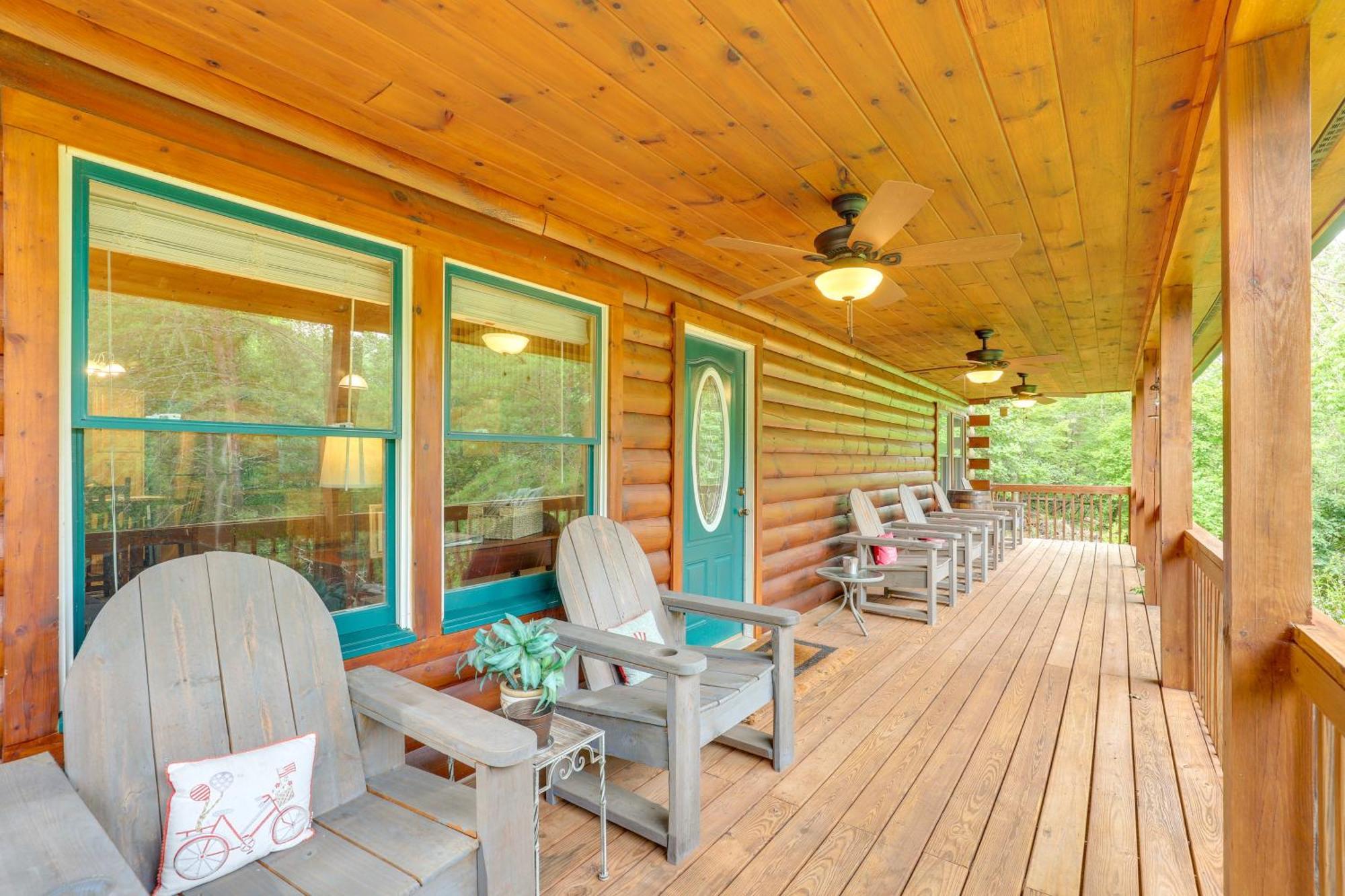 Moonshine Manor Cabin With Hot Tub, Near Lake Lure Exterior photo